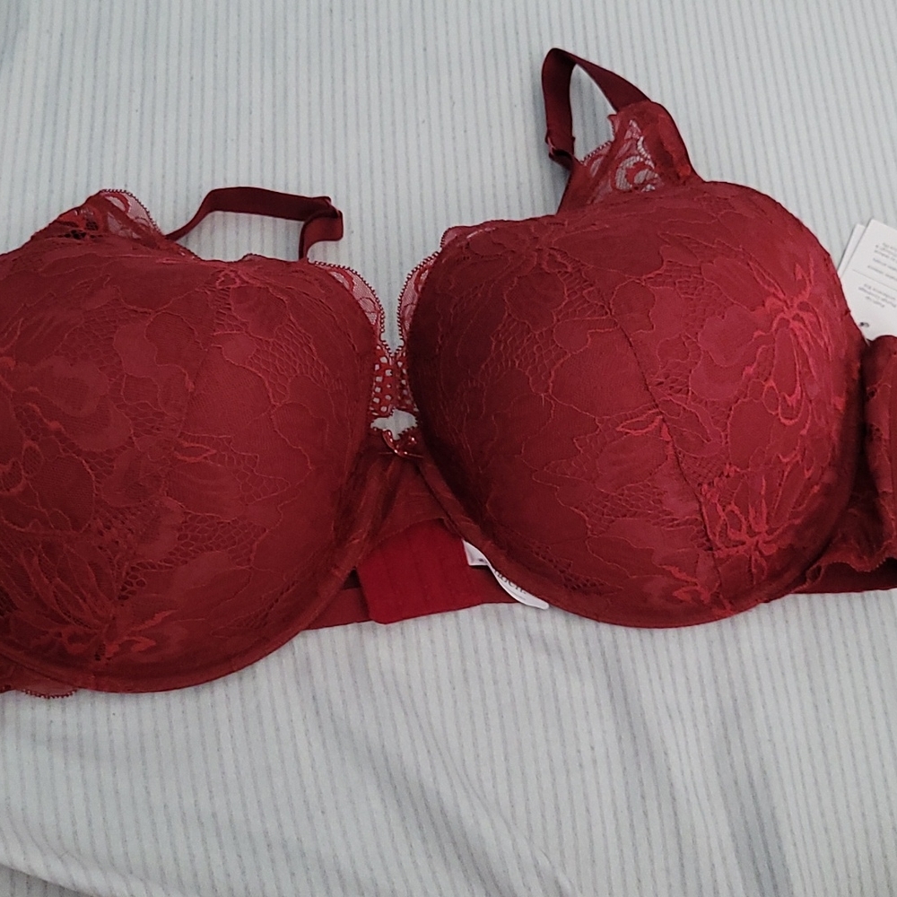 Lacey bra-never wore, tagged